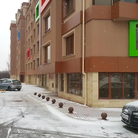 Apartment Mladost White Airport